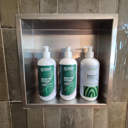 ゲストハウス Six Keys *