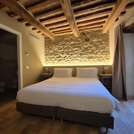 Six Keys بيت ضيافة Allerona